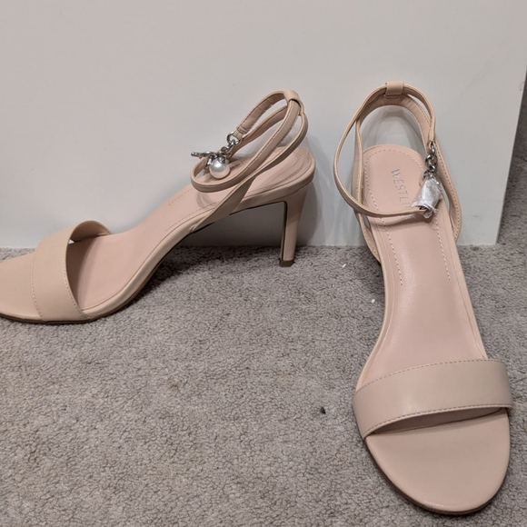 🆕️Westlink Nude Heels with Cute Charms Size 7 - Giftable! - Picture 4 of 14